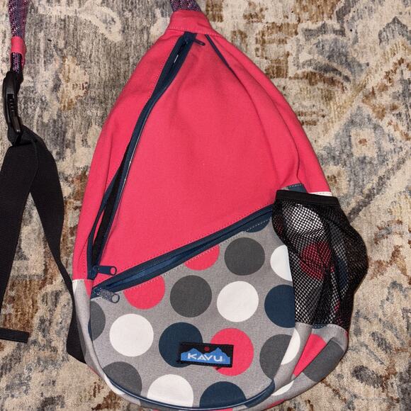 Kavu Rope Bag Crimson Dotty Pattern - Picture 2 of 5